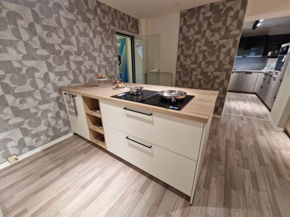 68af537fe02c662d58bfaa7f