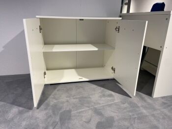 6939409670d5403609f8d100