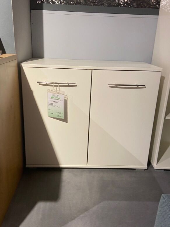 6939409770d5403609f8d10c